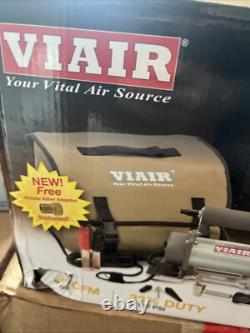 VIAIR 400P-40043 Portable Compressor Kit 12V Tire Pump, Truck/SUV Tire Inflator